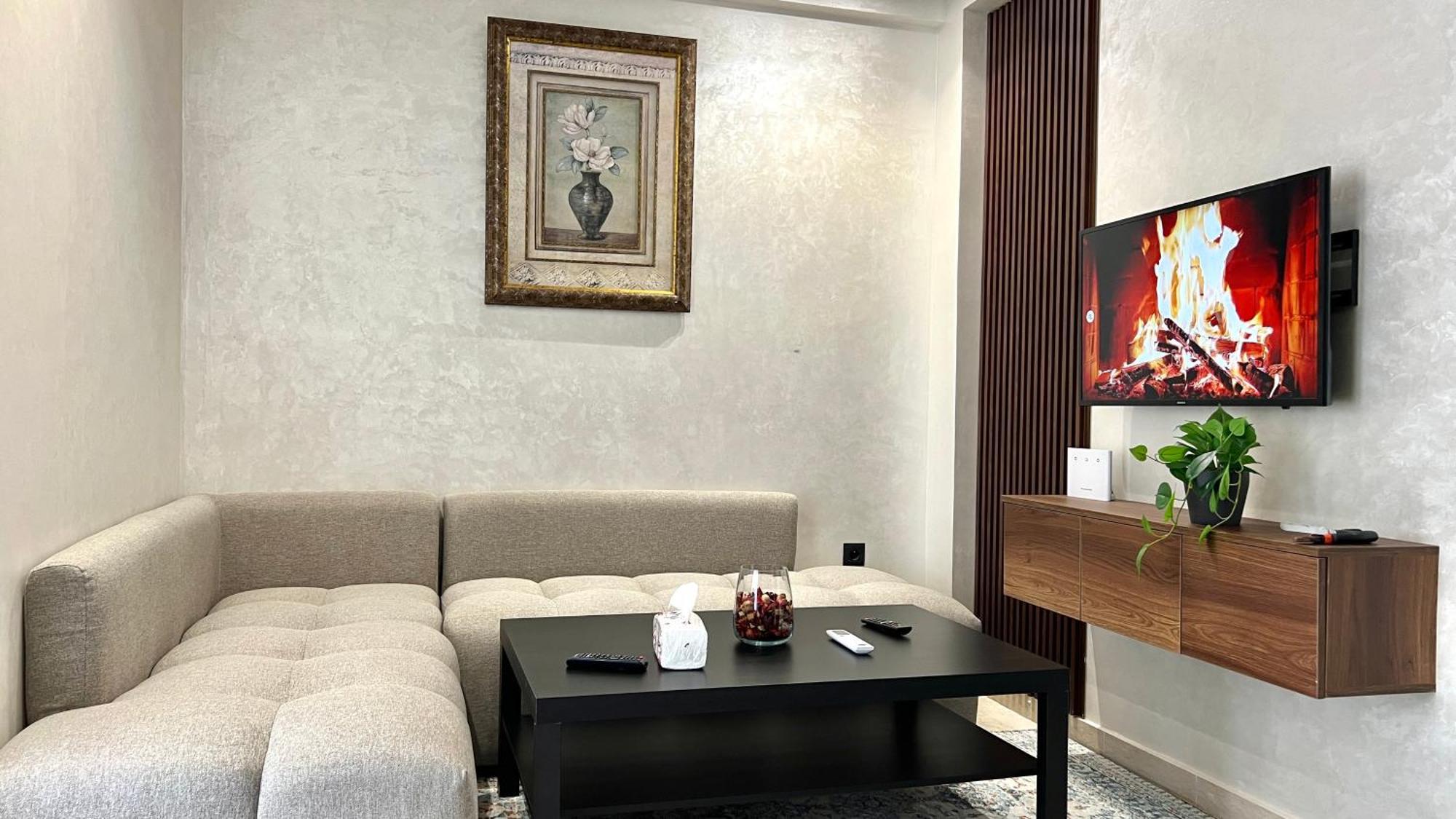 Luxe A Bourgogne 10 Min A Pied De La Corniche Apartment